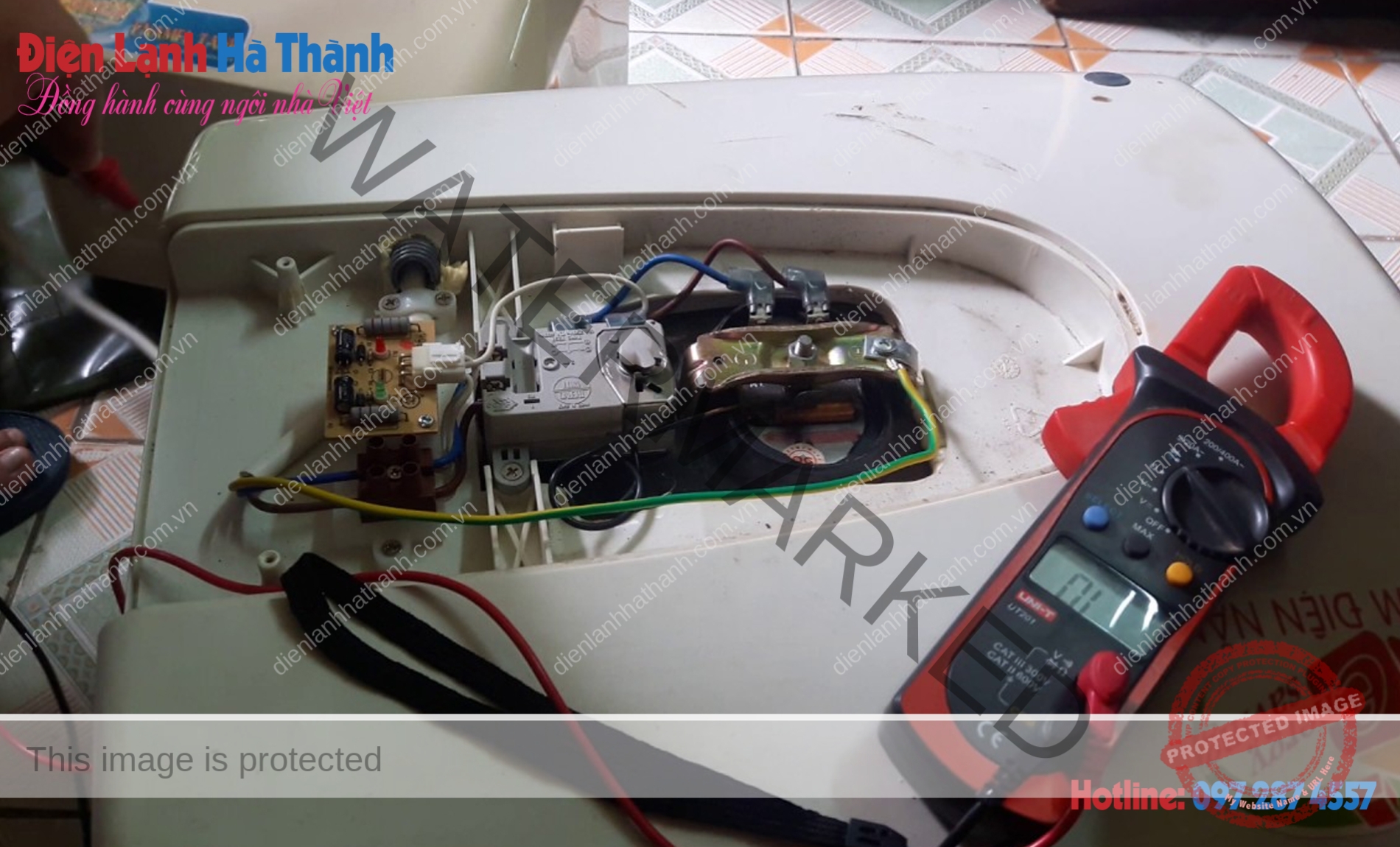 sua-binh-nong-lanh-ariston-khong-vao-dien